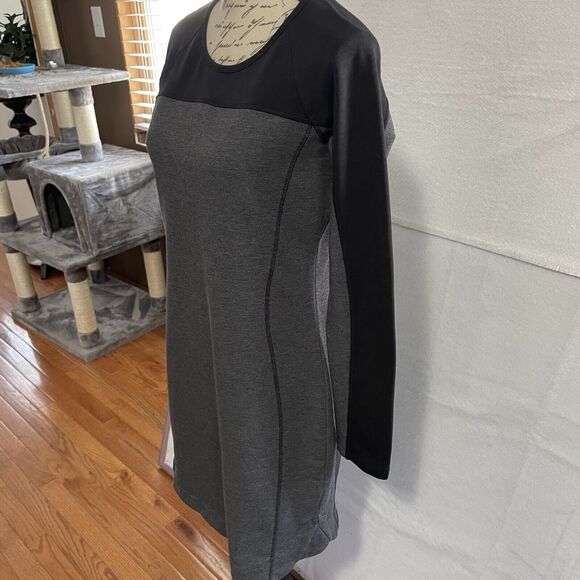 Athleta Dress Size Small Gray Black Color-block OMEGA Long Sleeve Bodycon Knit - Picture 3 of 11